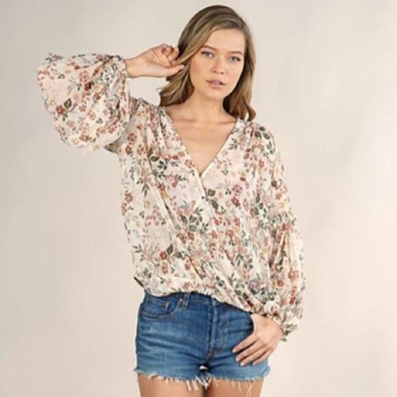 lovestitch Tops - LOVESTITCH Floral Surplice Long Sleeve Tie Back Top Size Small